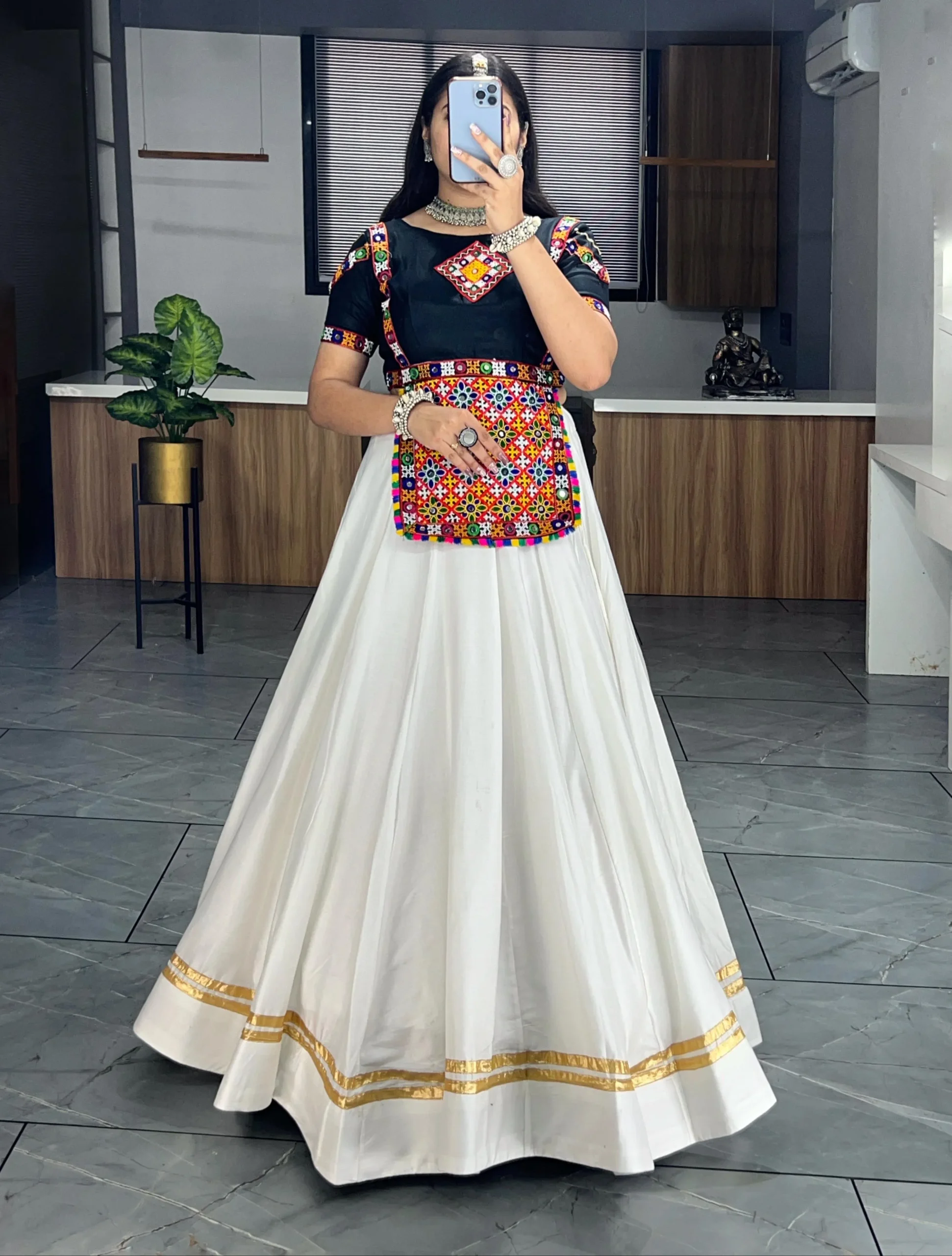 Fashionable Navratri Chaniya Choli
