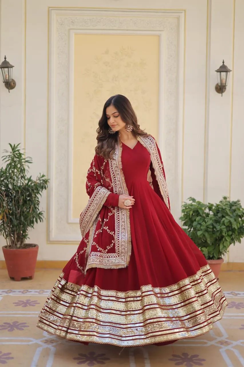 Faux Georgette Heavy Border Work Designer Wholesale Gown