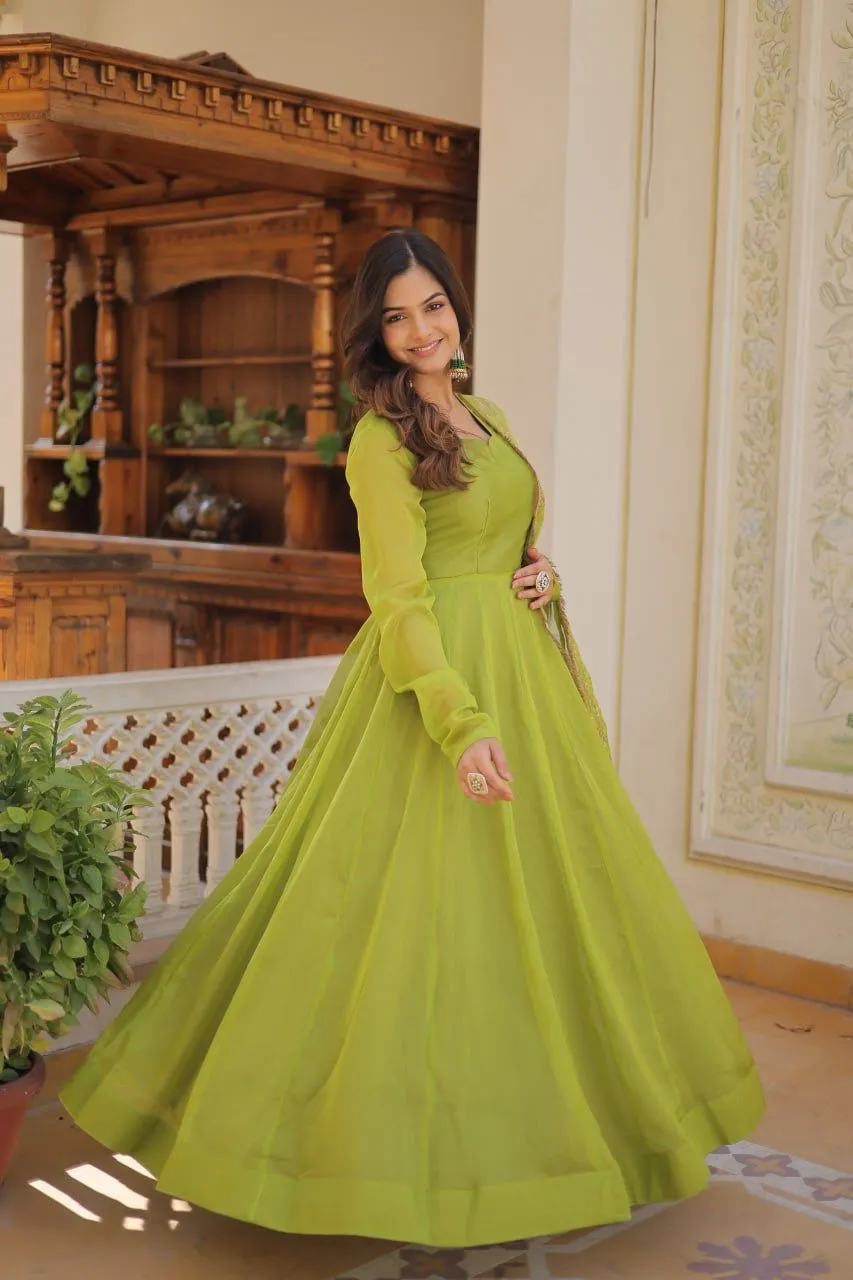 Heavy Dupatta With Plain Gown Designer Ethnic Suit