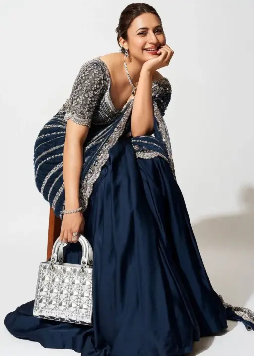 Diyavnka Tripathi Bollywood Actress Wore Saree Lehenga Trending Tv Serial Accress Style Replica
