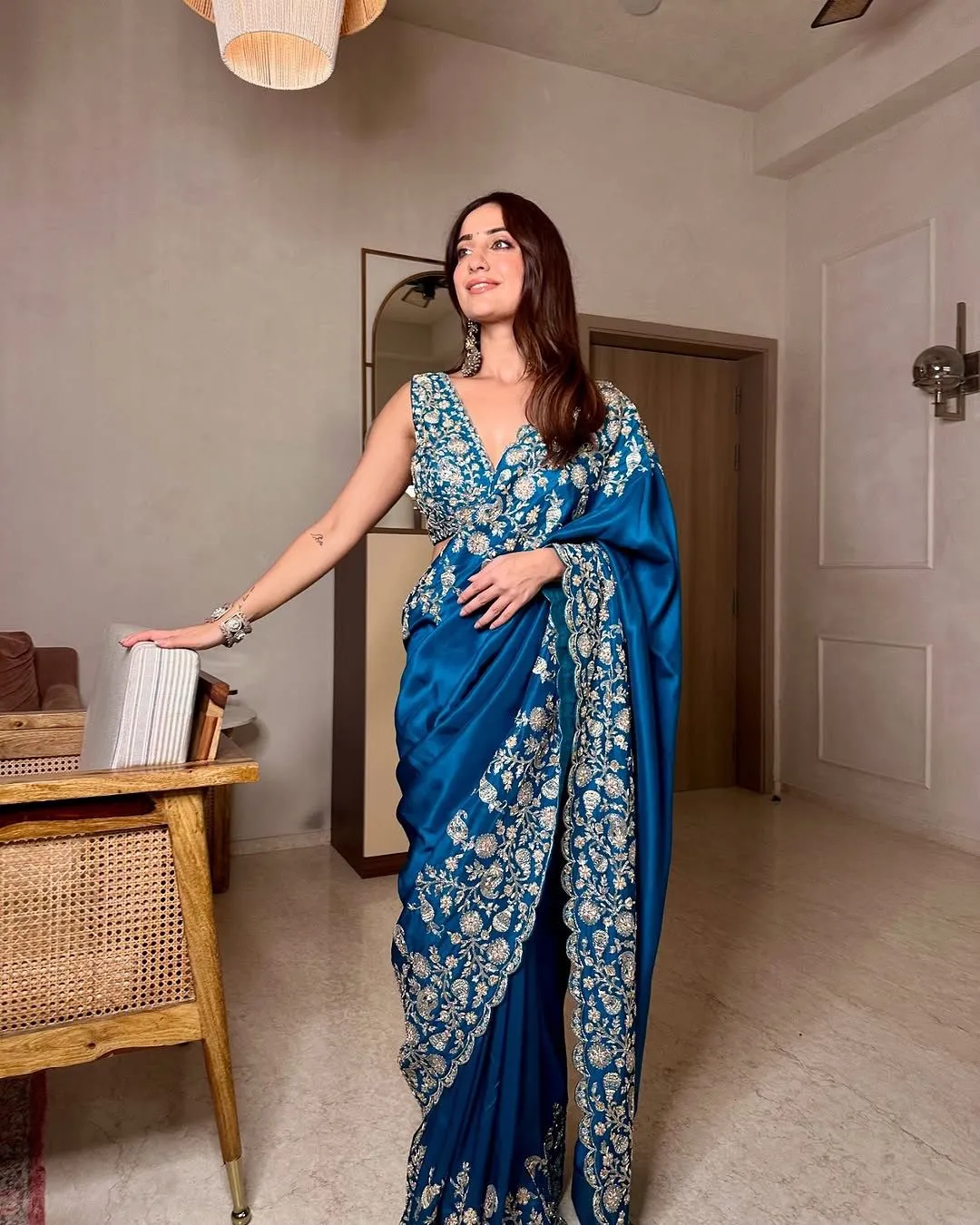 Khusha Kapila Bollywood Saree