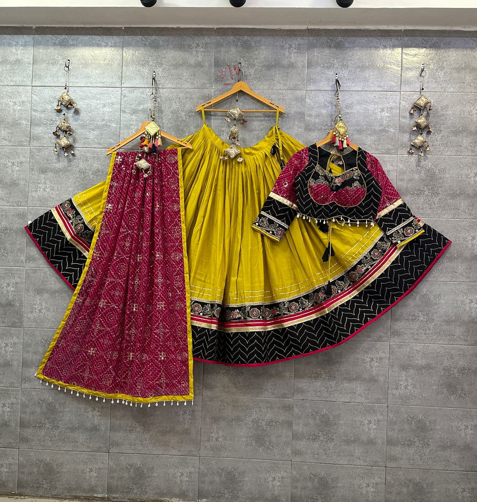 Big Flair Roman Silk Navratri Chaniya Choli Vintage Style