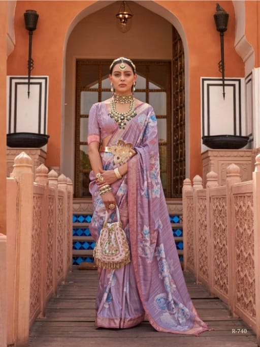 Traditional Silk Saree with Floral Print for Rich Look