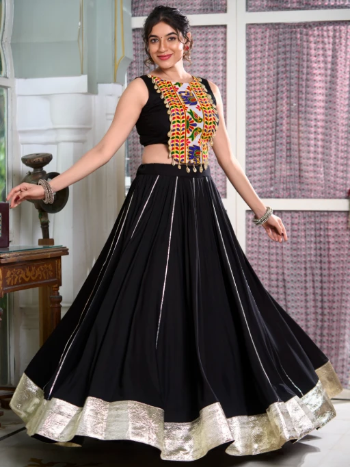 Designer Traditional Navratri Chaniya With Stylish Choli