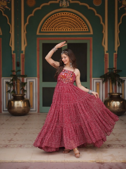 Sleeveless Stylish Bandhni Printed Gown with Katchi Work