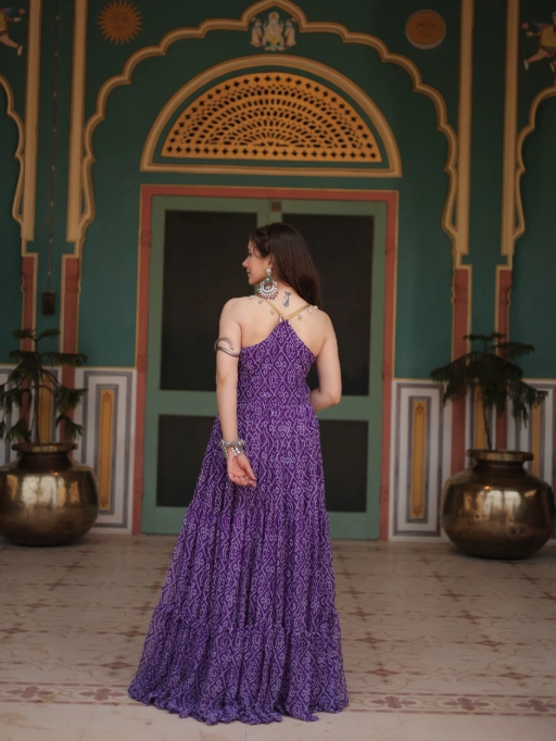 Sleeveless Stylish Bandhni Printed Gown with Katchi Work
