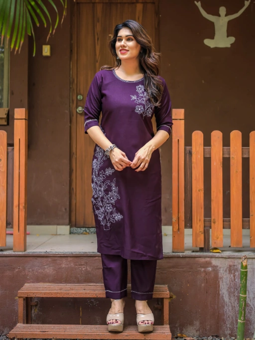 Stylish Office Wear Fancy Kurti Set