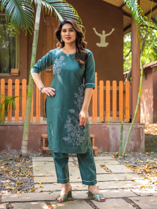 Stylish Office Wear Fancy Kurti Set