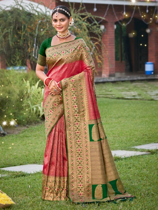 Banarasi Silk Saree with Contrast Pallu for Wedding