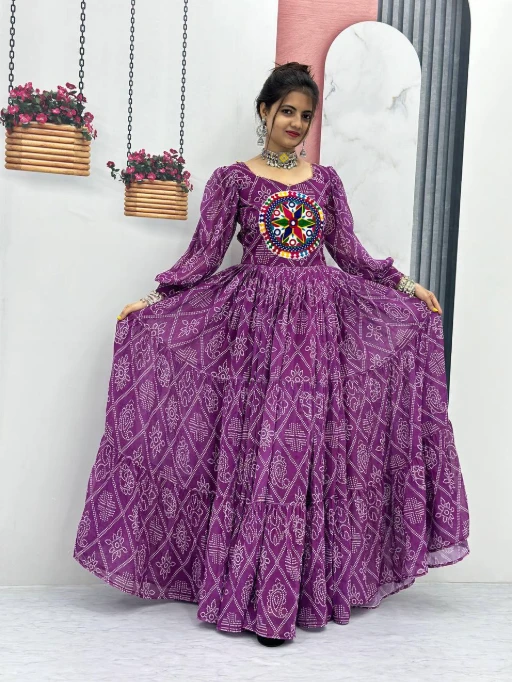Bandhni Printed Katchi Work Navratri Gown