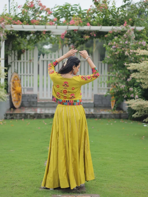 Buy Fancy Katchi Navratri Chaniya Choli With Jacket