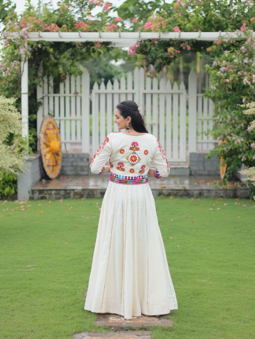 Buy Fancy Katchi Navratri Chaniya Choli With Jacket