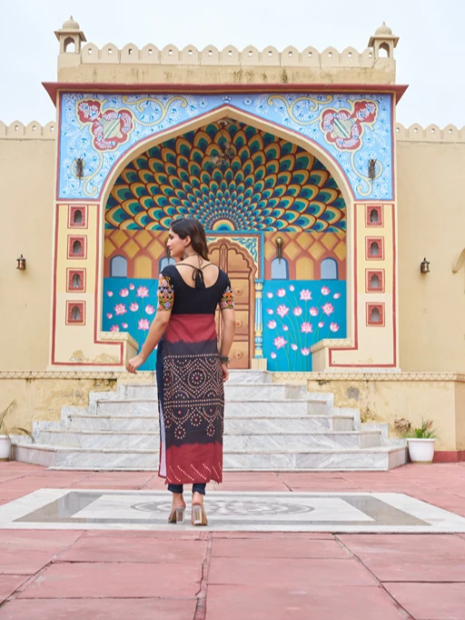 Kutchi Work Navratri Kurti Set