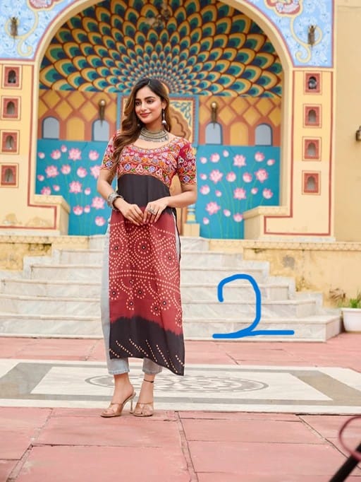 Kutchi Work Navratri Kurti Set