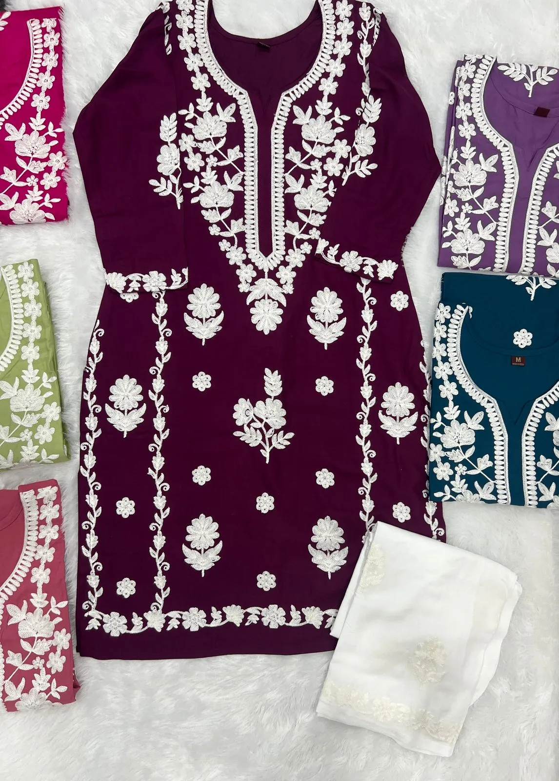 Buy Chikan Kurti Pant Set