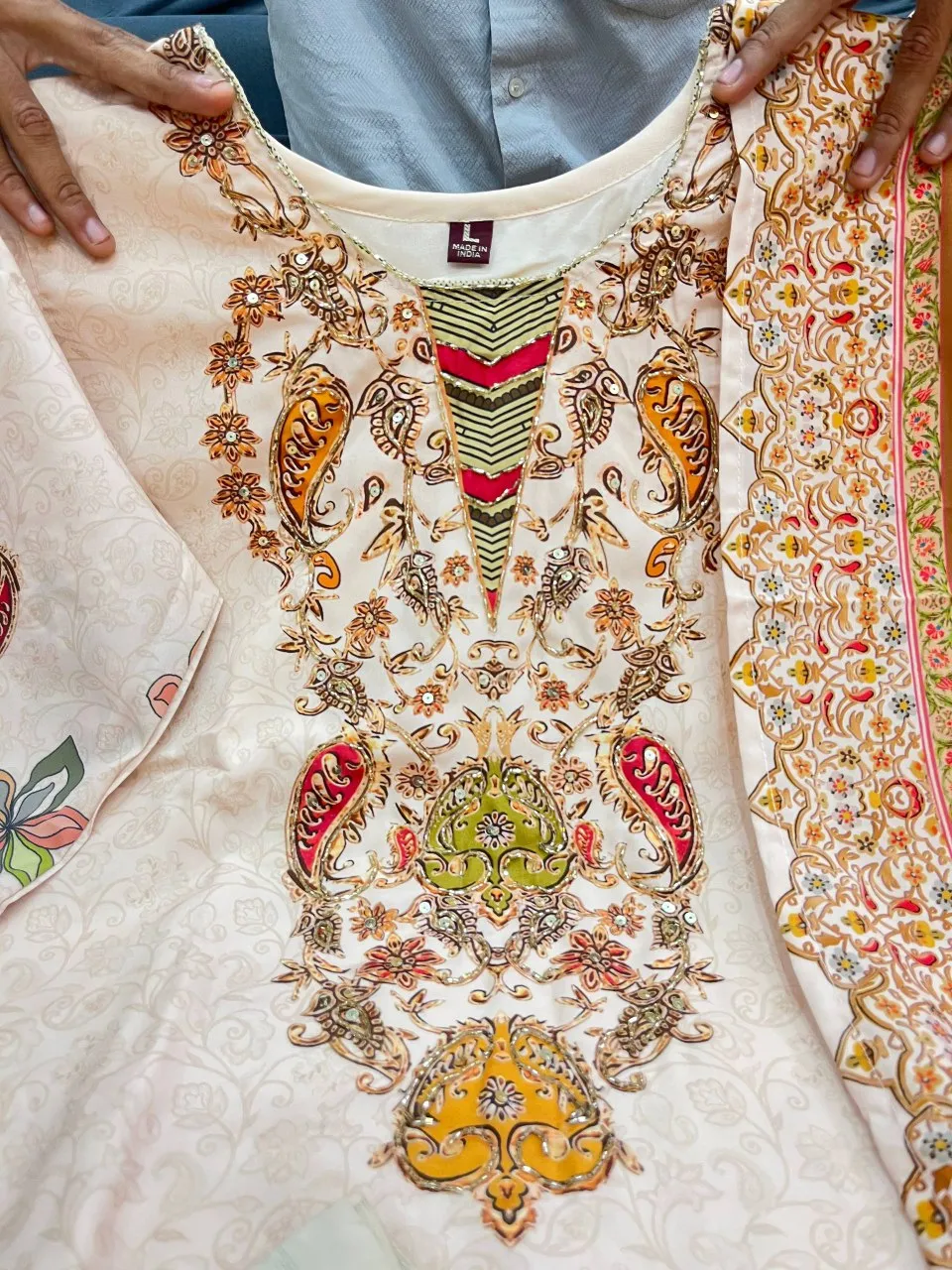Buy Readymade Pakistani Salwar Suit