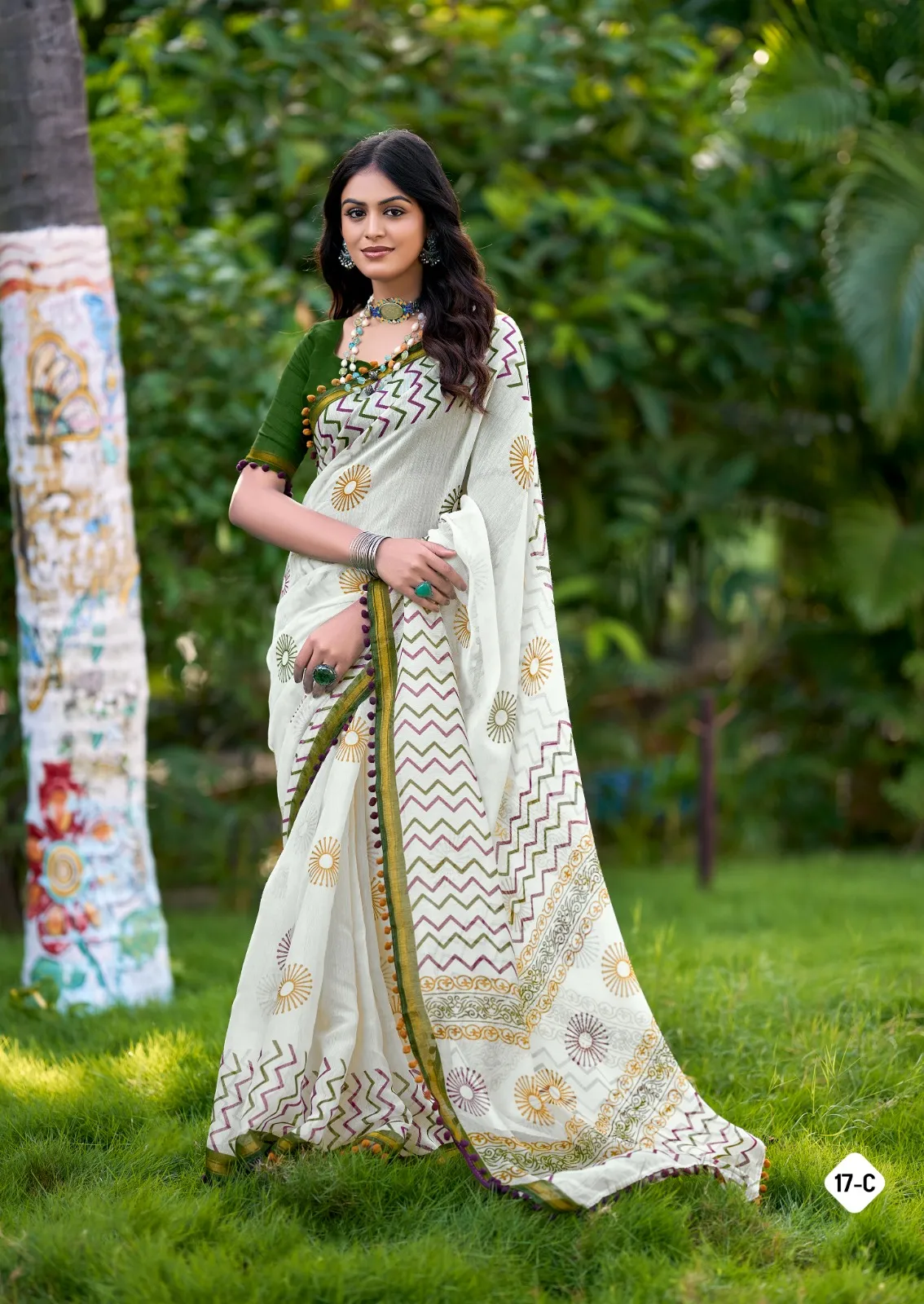 Mul Mul Cotton Saree with Unique Pattern