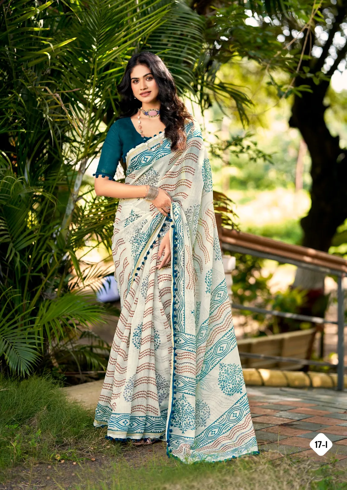 Mul Mul Cotton Saree with Unique Pattern
