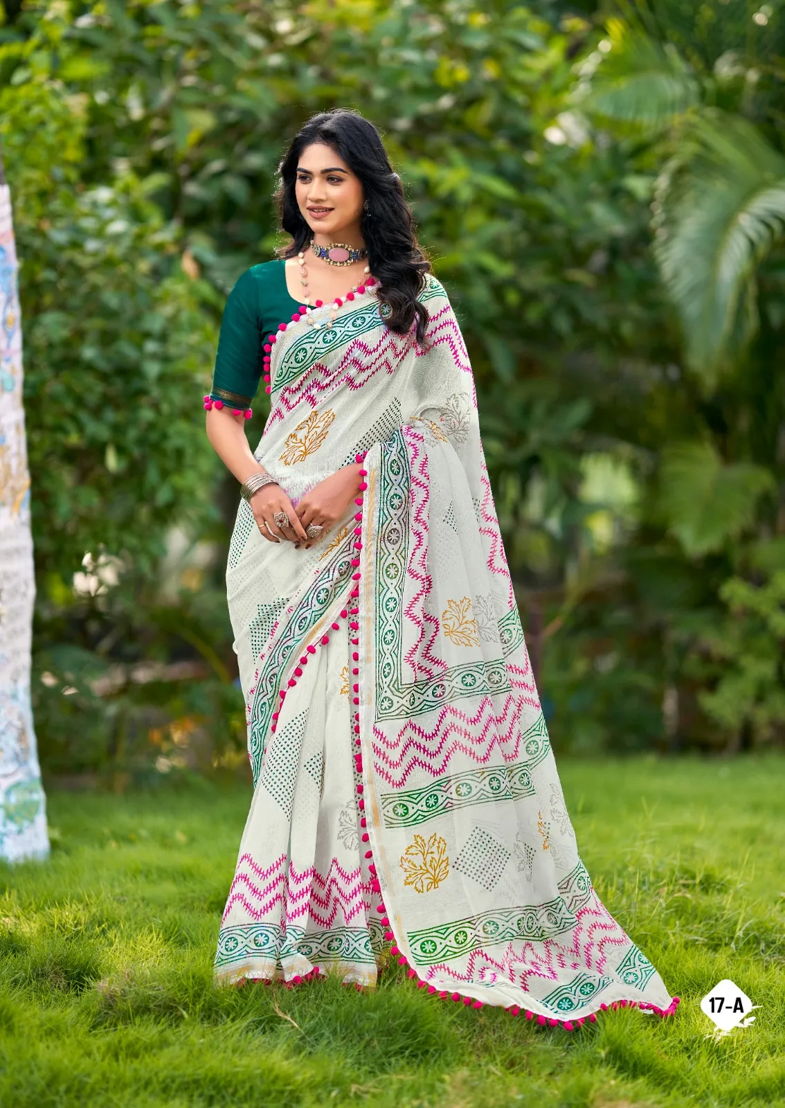 Mul Mul Cotton Saree with Unique Pattern