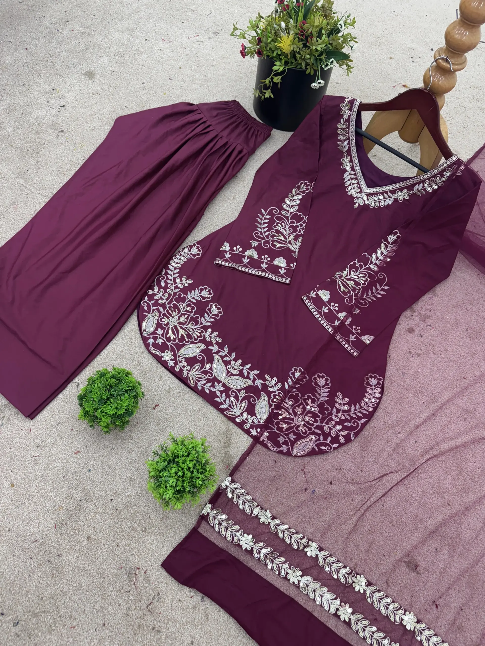 Festive Trending Farsi Salwar Suit - Image 2