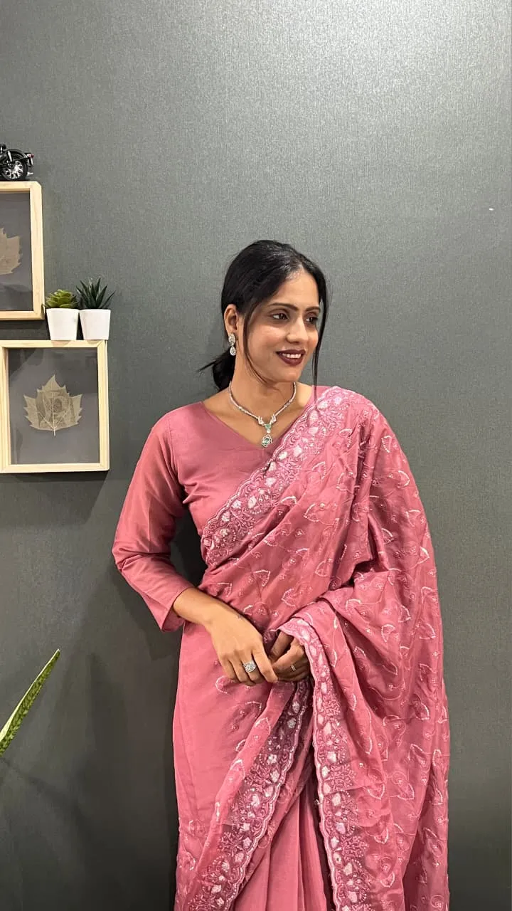 Premium 1 Min Saree For Diwali and wedding