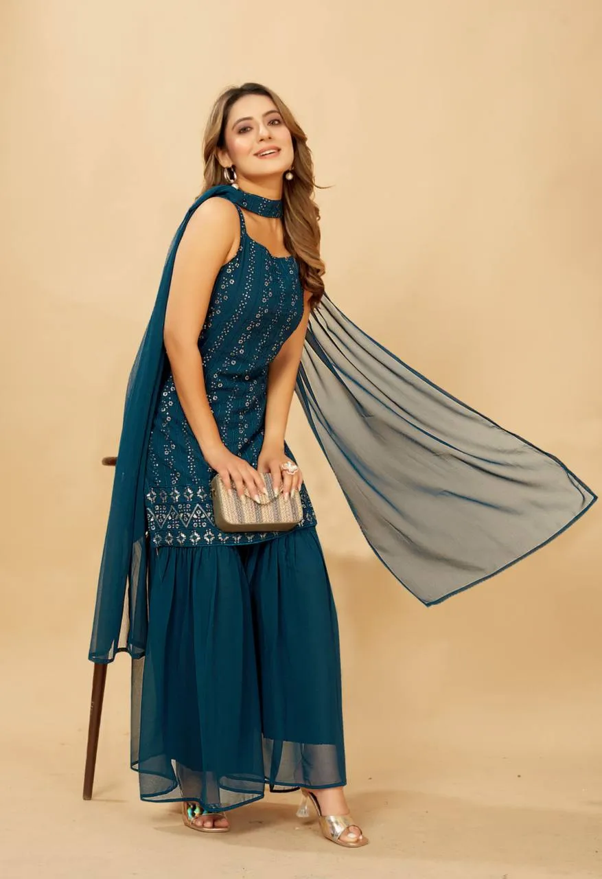 Buy Sleeveless Embroidery Kurti Set