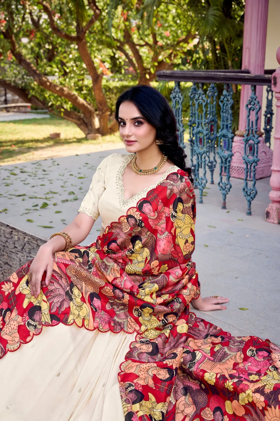 Kalamkari Dupatta with Off White Lehenga