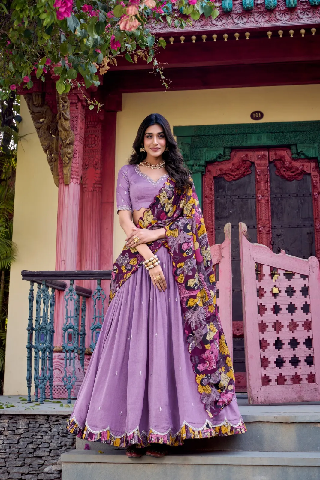Lehenga With Kalamkari Printed Dupatta Set