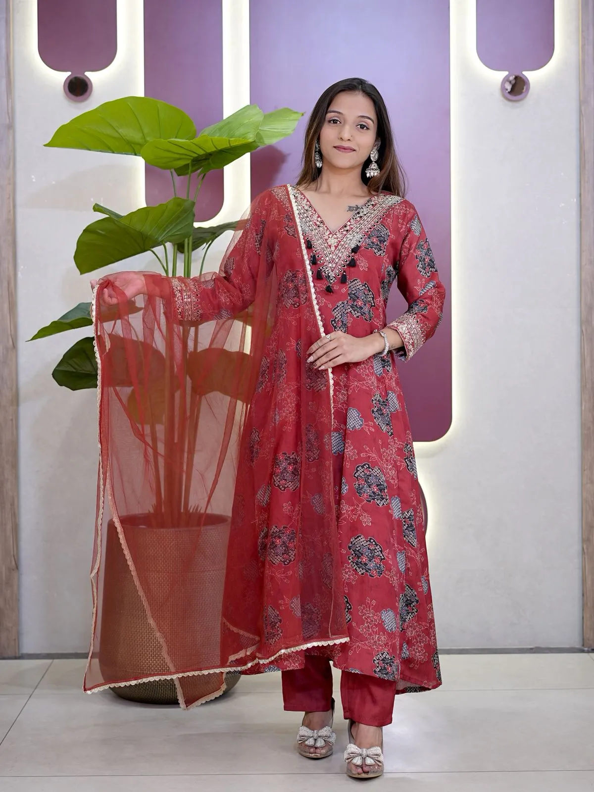 Premium Neck Embroidered 3 Piece Kurti Set Under 1000
