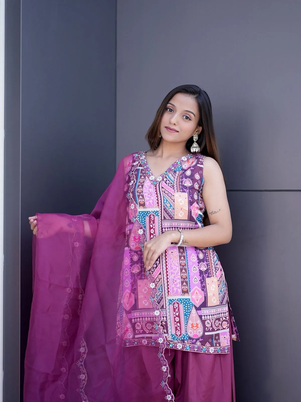 Sleeveless Printed 3 Piece Kurti Set