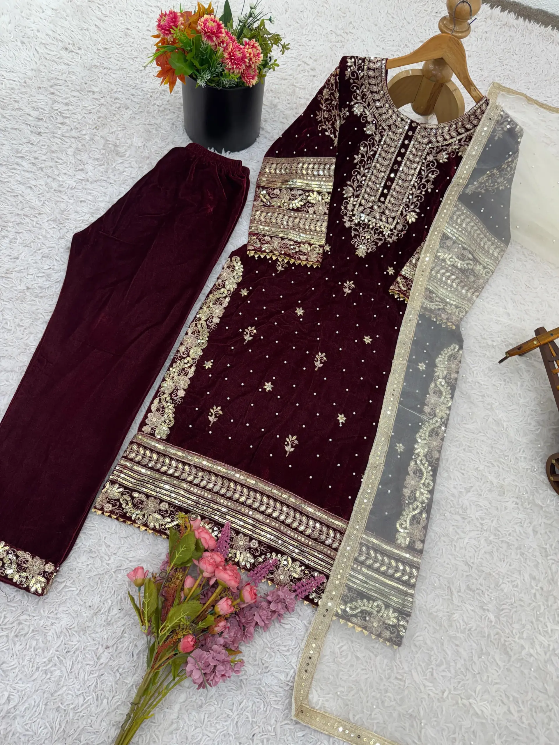Winter Wear Velvet Readymade Salwar