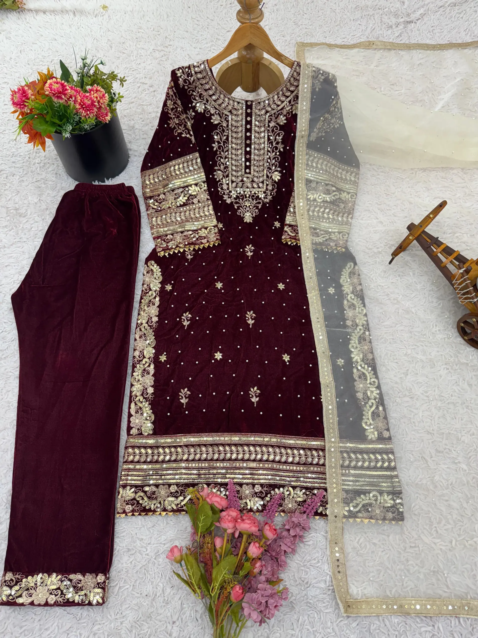 Winter Wear Velvet Readymade Salwar