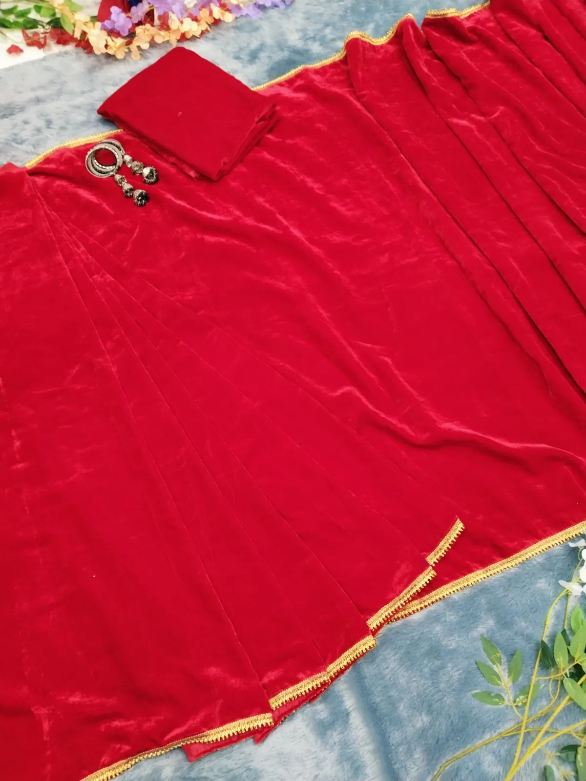 Big Boss Inspired Red Velvet Readymade Saree