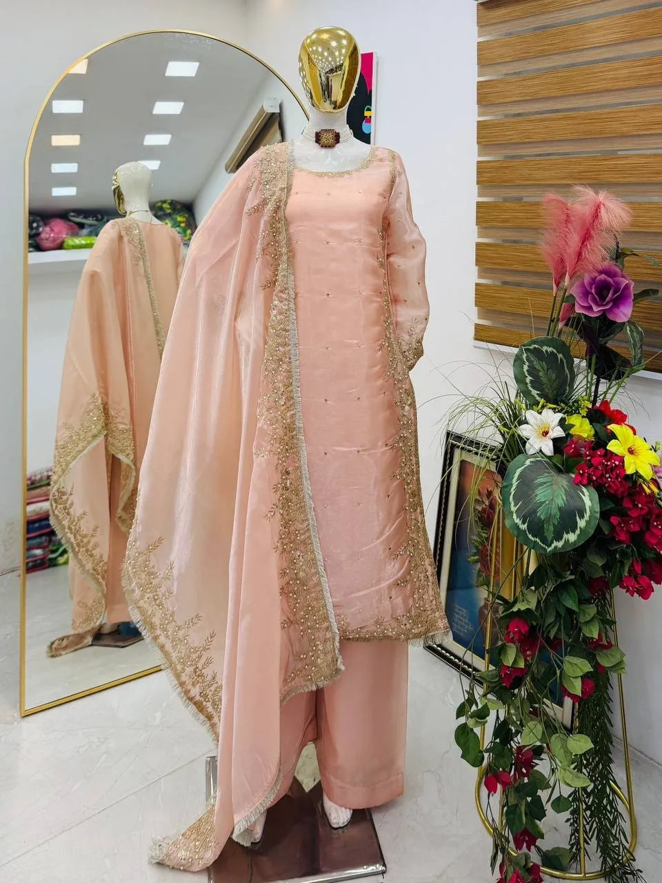 Hania Ameer Inspired Pink Salwar Suit