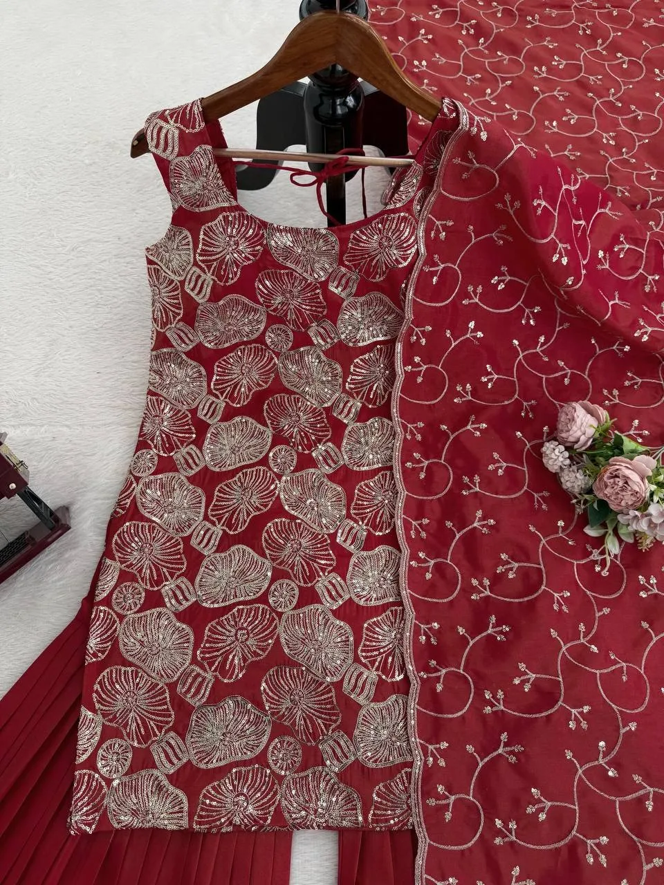Influencer Style Sleeveless Sharara Suit