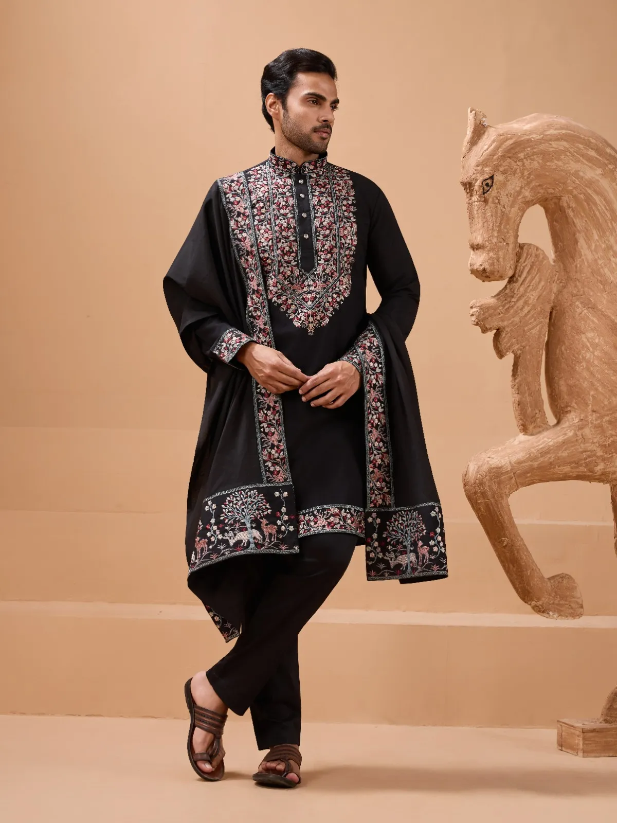 Mens Embroidery Kurta with Dupatta Black