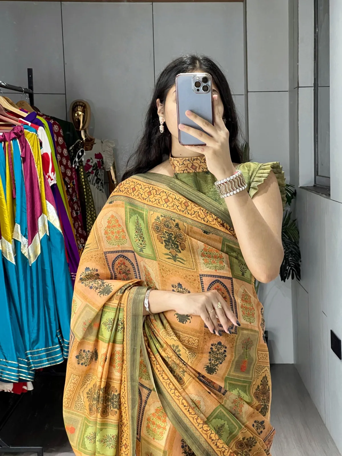 Mustard Printed Saree Under1000 Rs