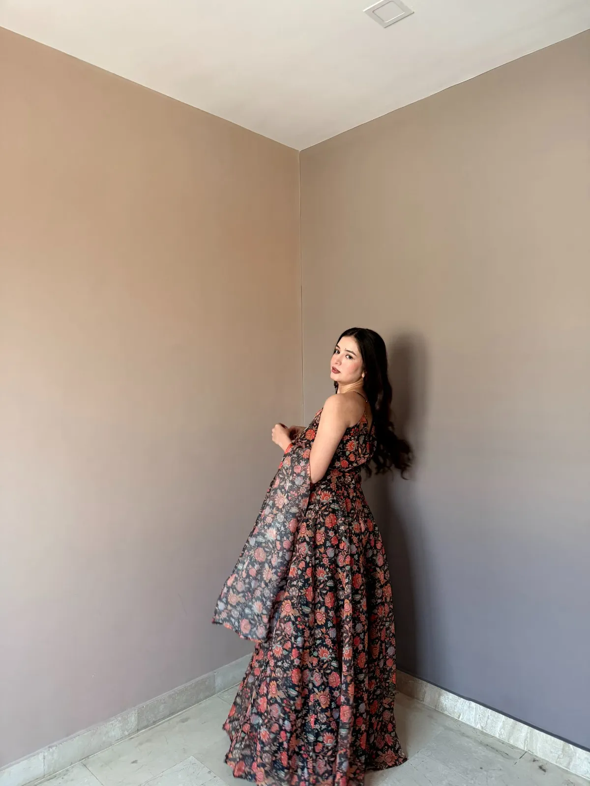 Sleeveless Gown Design for Party