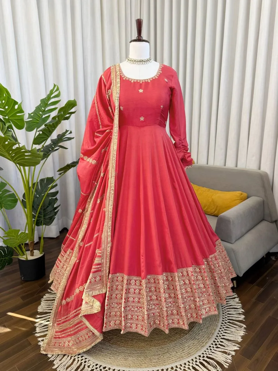 Stylish Wedding Anarkali Set