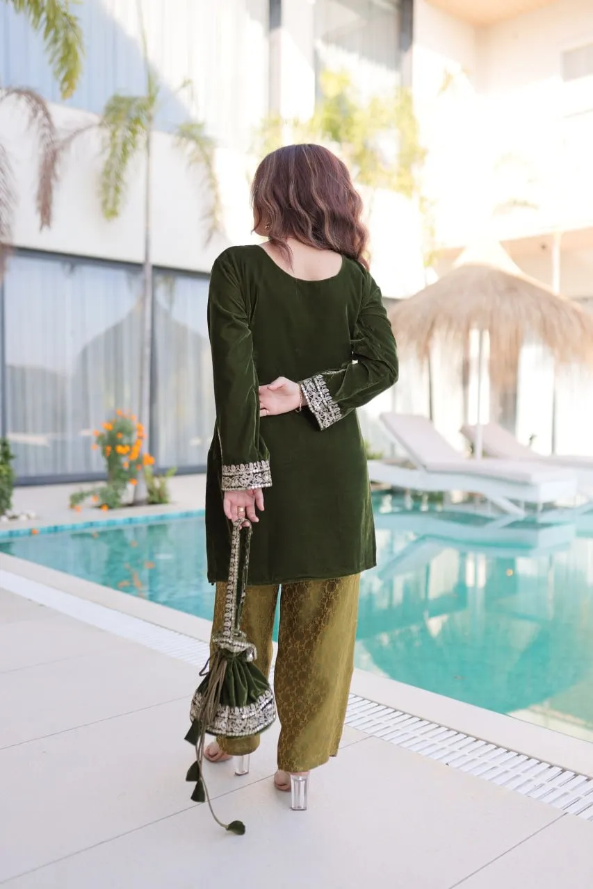 Green Velvet Co ord Set with Batwa