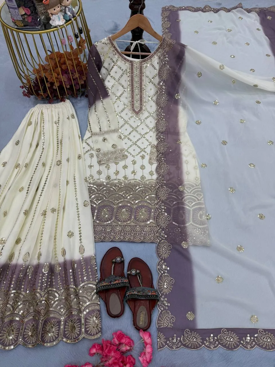 Ramzan Eid Wear Readymade Pakistani Salwar Suit