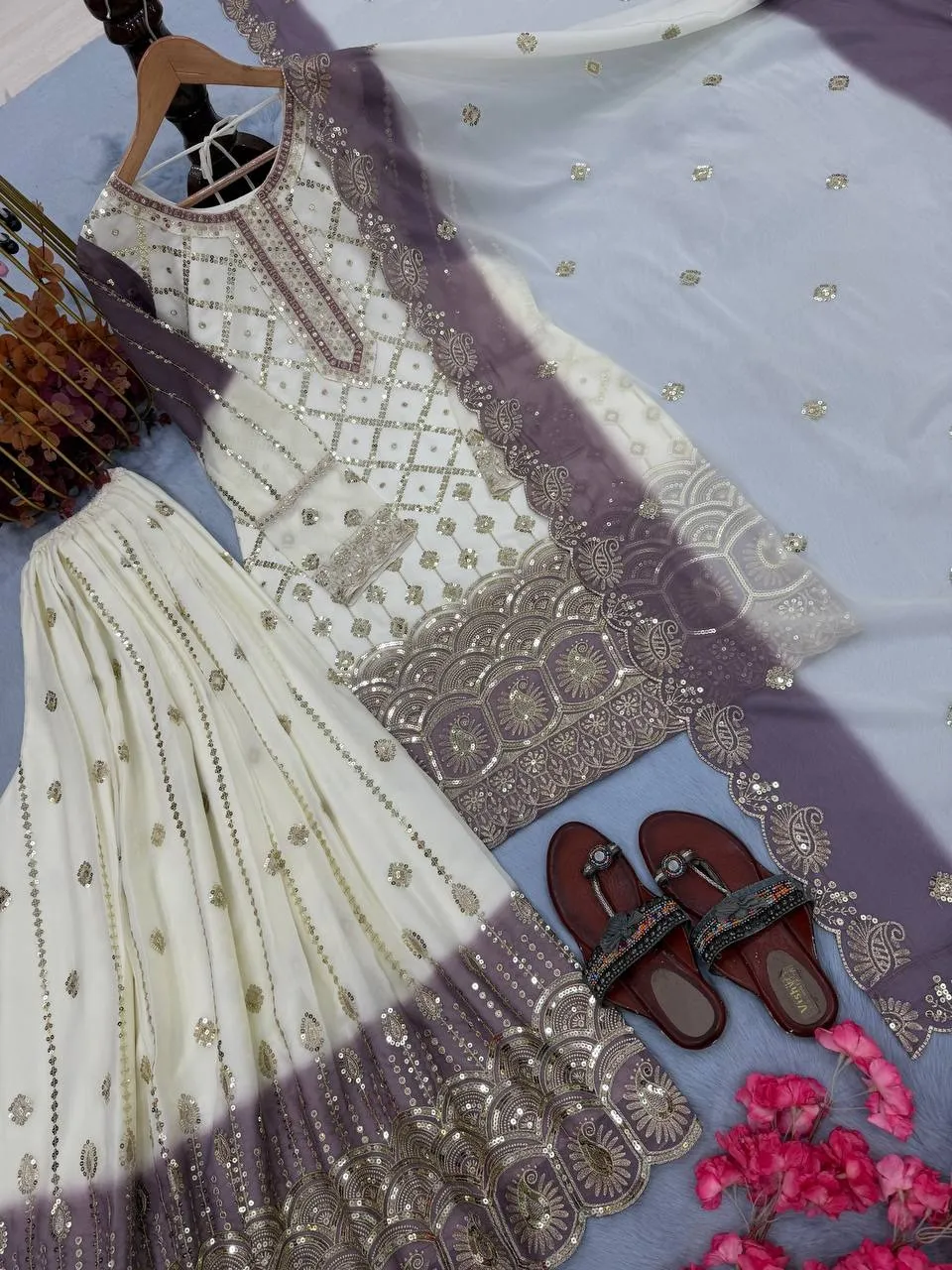 Ramzan Eid Wear Readymade Pakistani Salwar Suit
