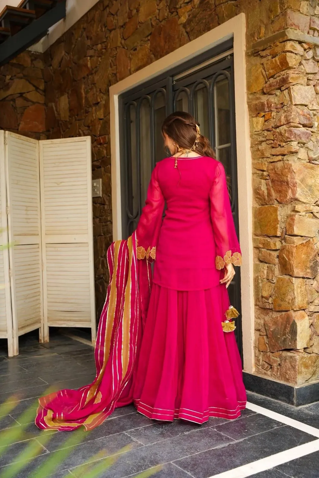 Beautiful Rani Cut Work Salwar Suit