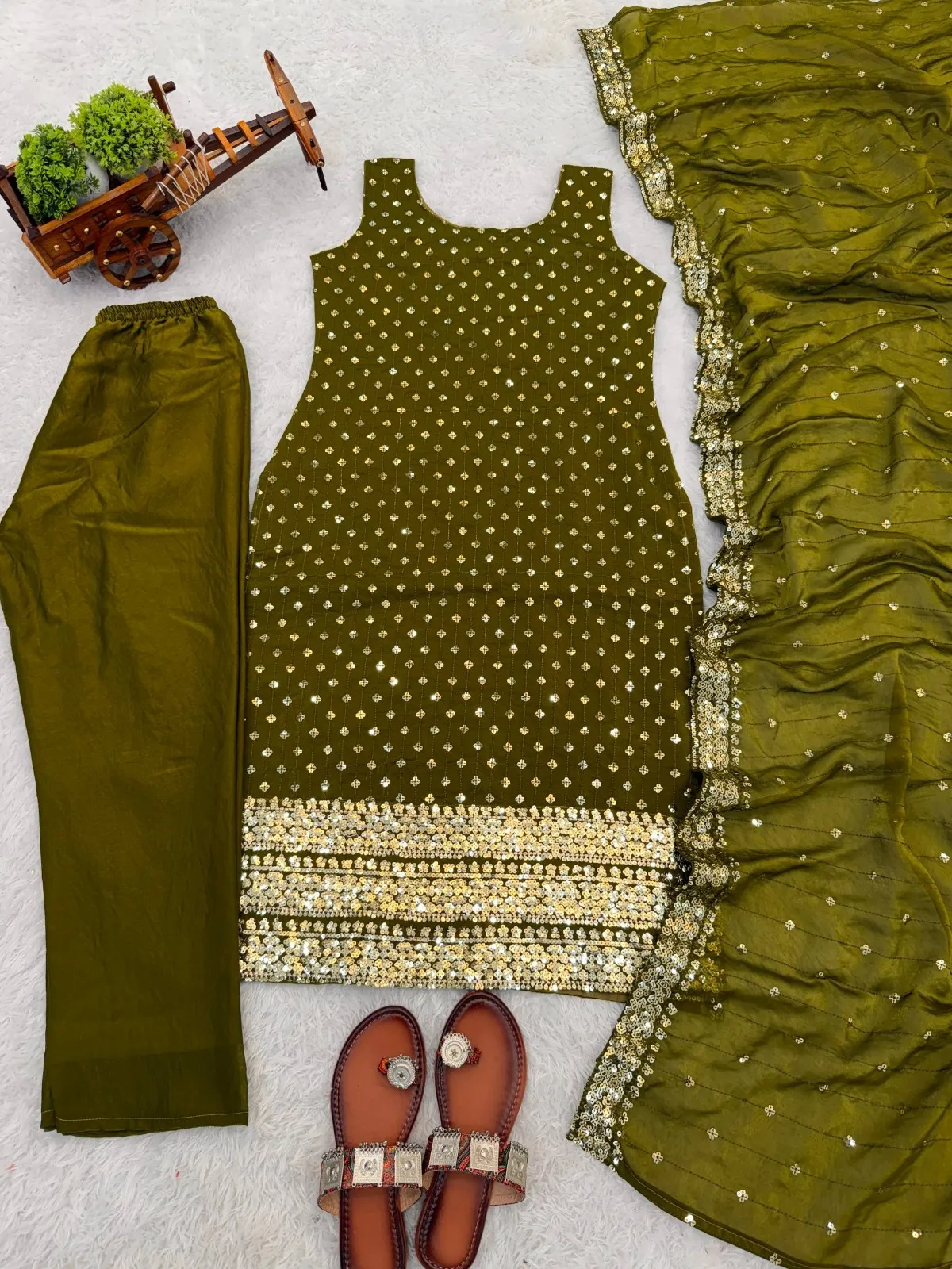 Mehendi Color Sleeveless Kurti for Mehendi night