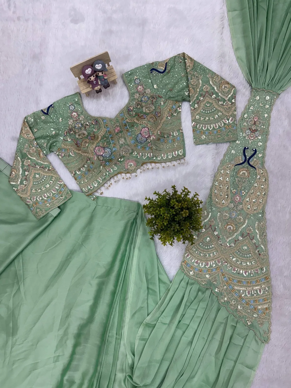 Double Peacock Pallu Readymade Saree Pista