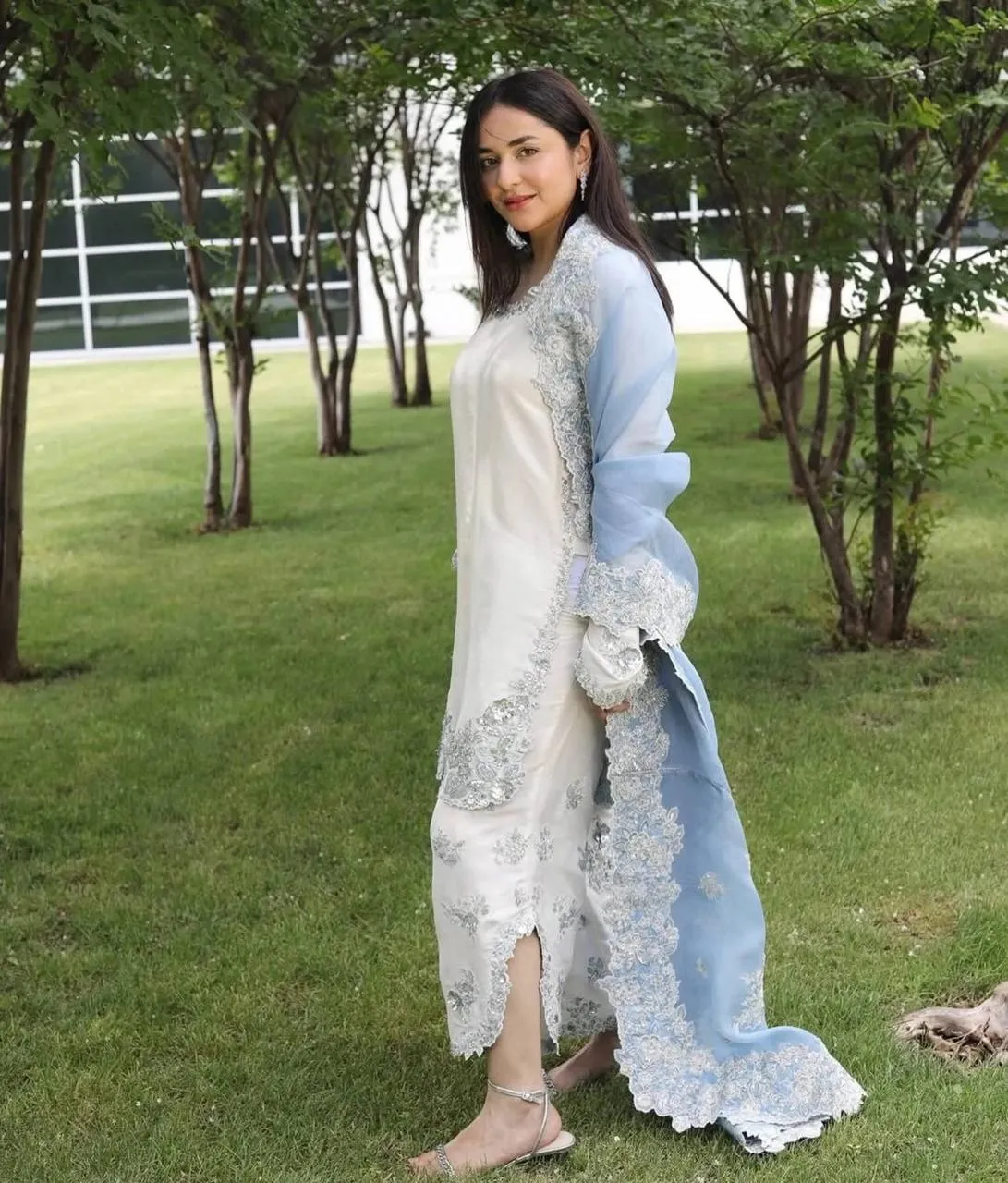 Yumna Zaidi Inspired Pakistani Salwar Suit