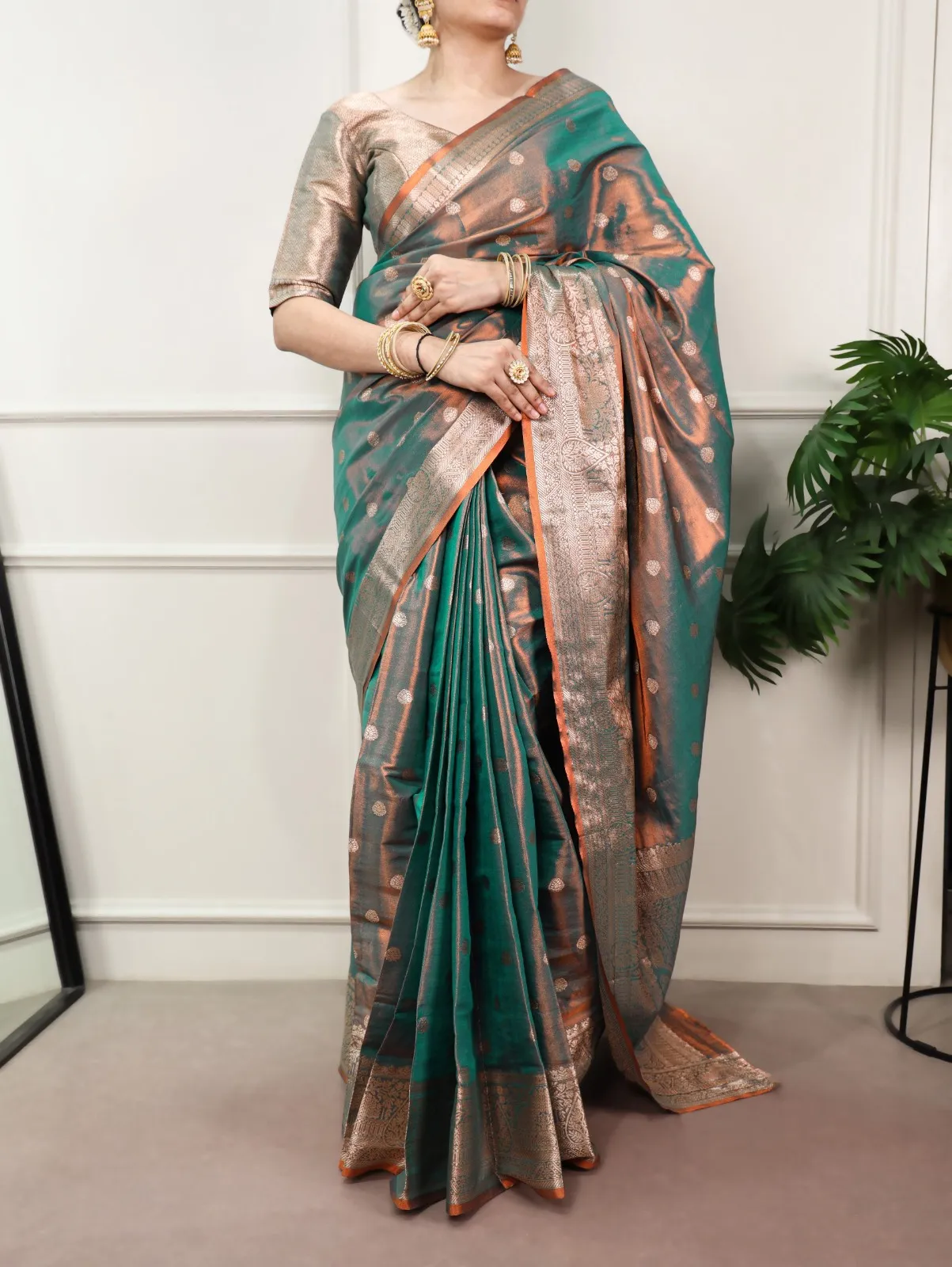 Green Dual Tone Kasavu Silk Saree