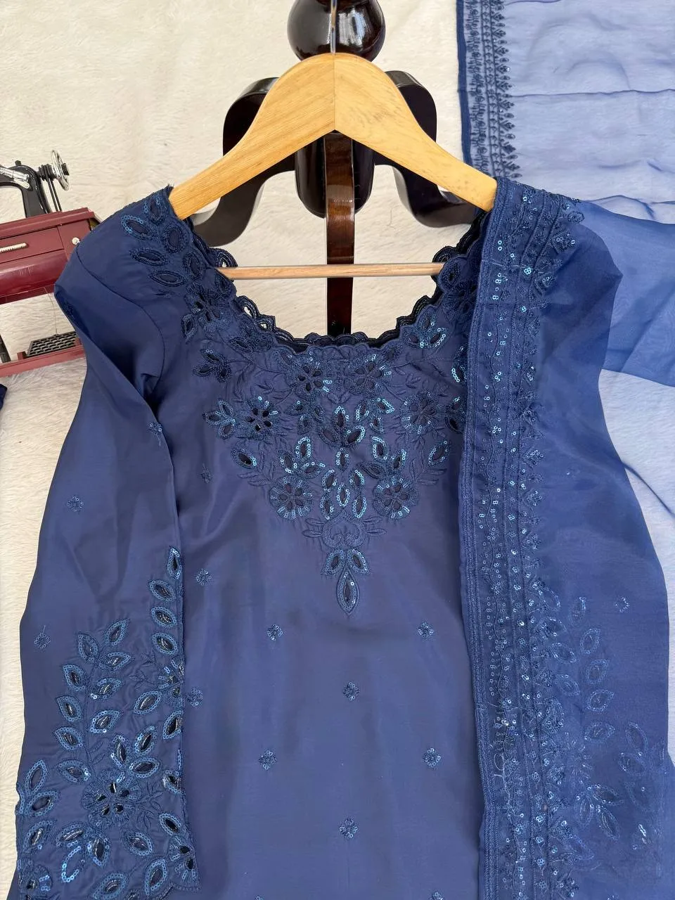 Hania Amir Inspired Blue Farsi Salwar Suit