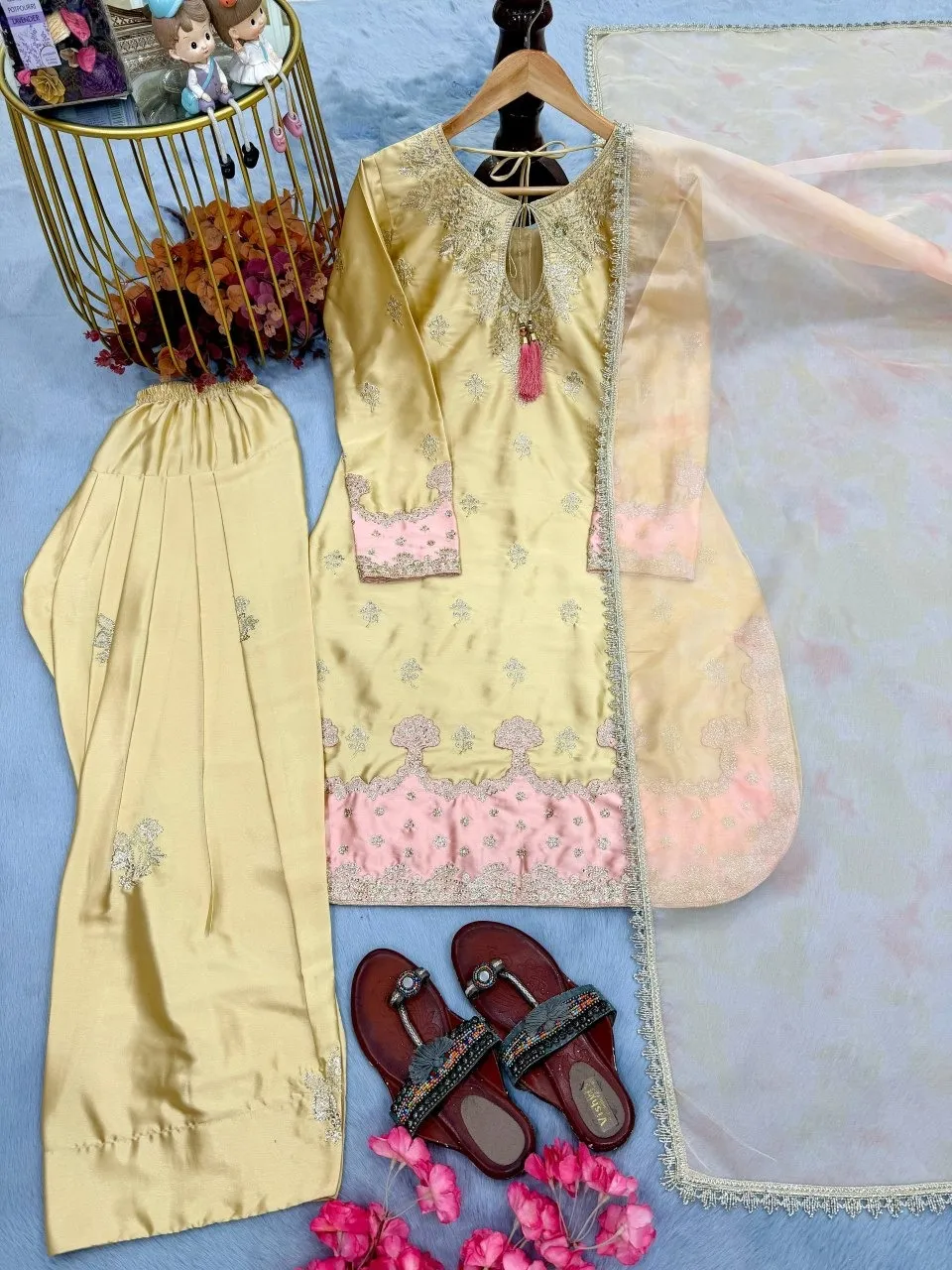Pastel Yellow Pakistani Style Farsi Salwar Suit