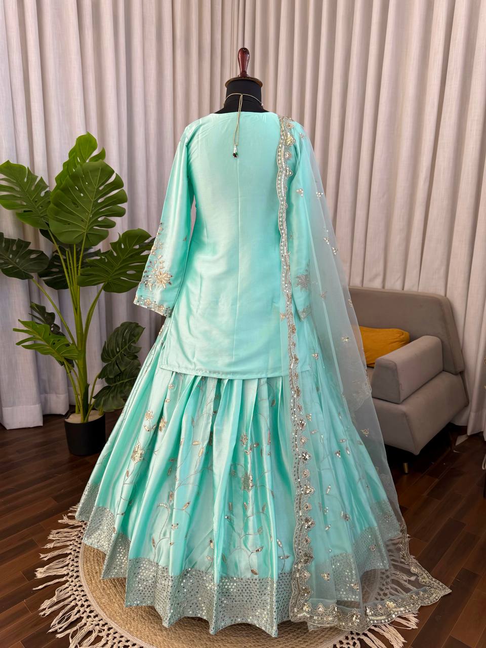 Aamna Sharif Inspired Blue Skirt Suit
